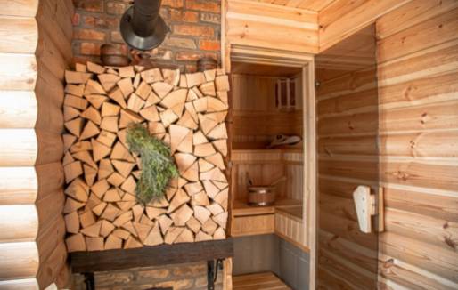 Sauna Door Options: Safety and Style Considerations